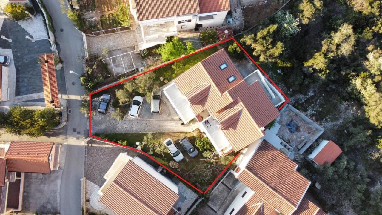 Bugenvila 罗戈兹尼察 外观 照片